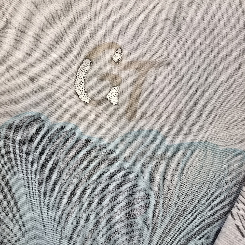 Floral Scrub Top and Gray Pants Set - Picture 2 of 4